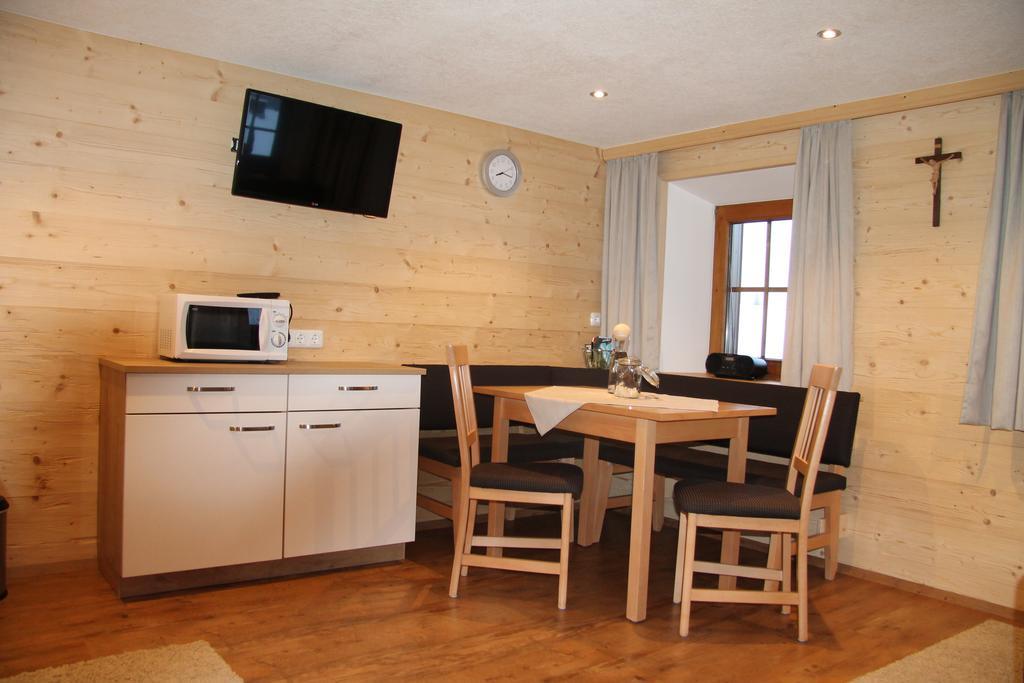 Apartmenthaus Innerkratzerhof Prägraten المظهر الخارجي الصورة